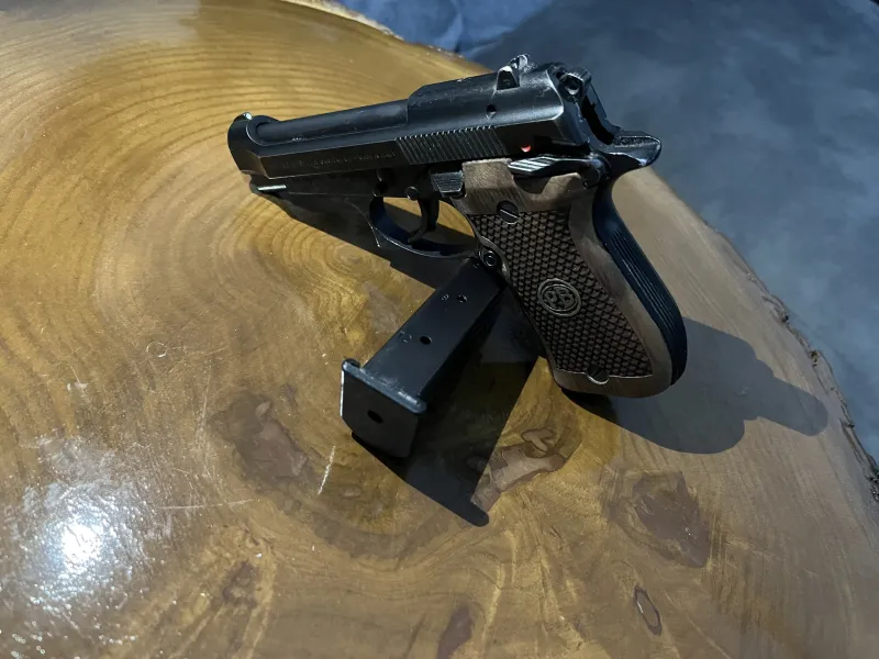 BERATTA  F81