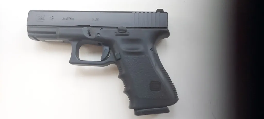 TEMİZ GLOCK 19 GEN 3 KAMU PERSONELİNDEN - 3