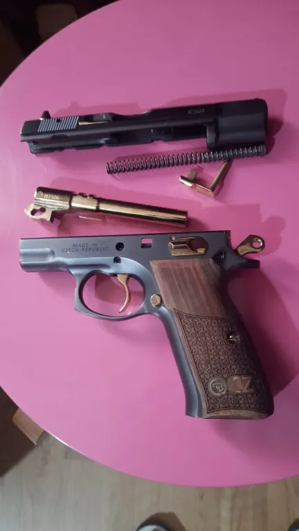 EMNİYET MENSUBUNDAN CZ75 - 2