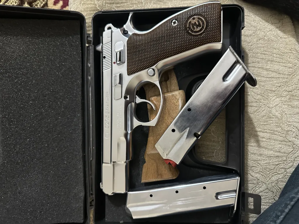 Cz 75 b luger temiz kullanılmıştır