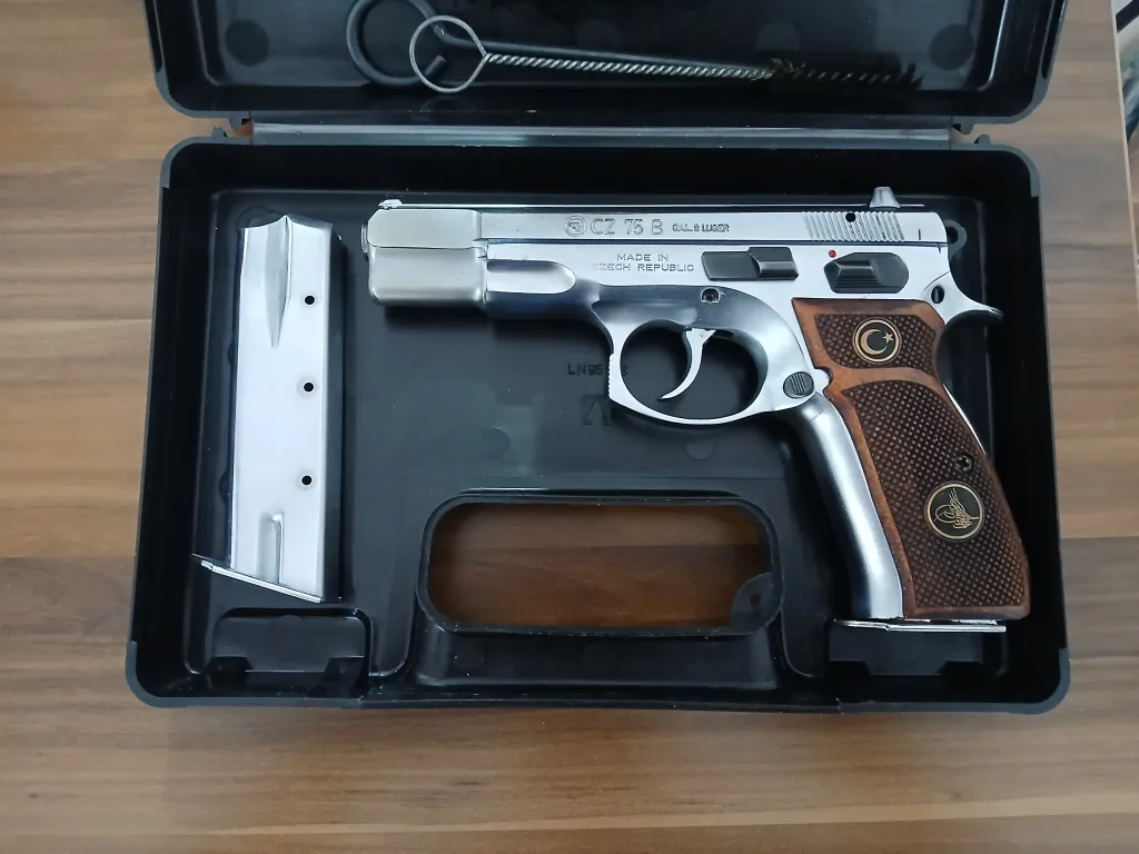 CZ 75B - 5
