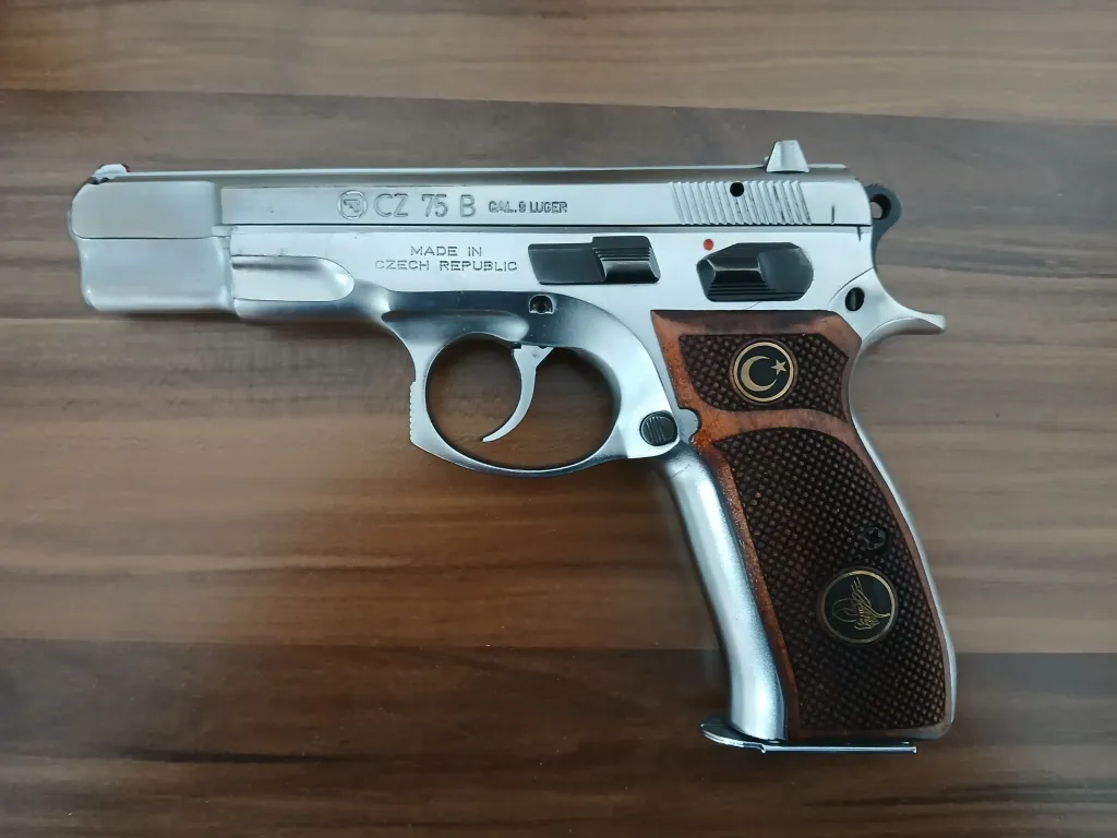 CZ 75B - 4