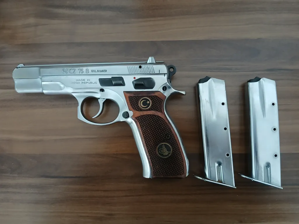 CZ 75B - 3