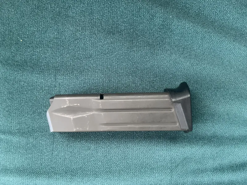 SIG SAUER SIG PRO