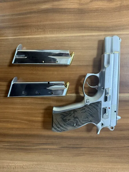 CZ 75B + Aksesuarları ile birlikte verilecektir