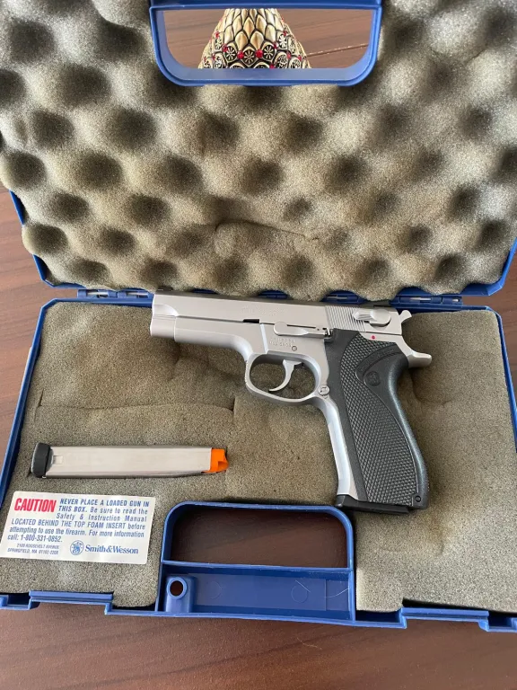 Yargı Mensubunun Koleksiyonundan Smith Wesson 5906 Model Tabanca - Resim 5