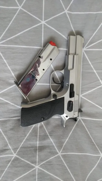 Konya Acil Sarsılmaz kılınç 2000 light - 2