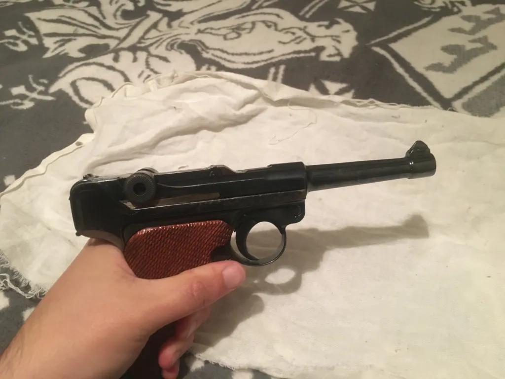 Makaralı barebellum tabanca - 2