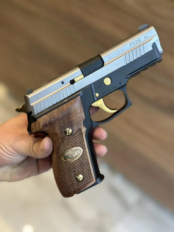 Sig Sauer P229 Two Tone - 2