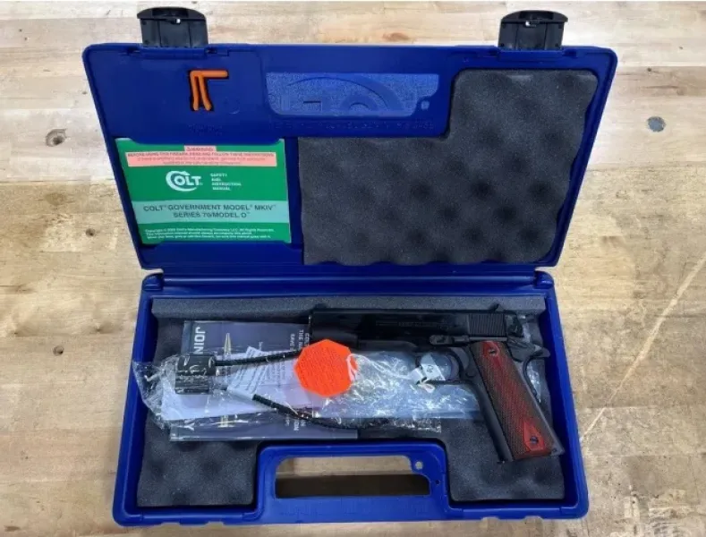 Colt 1911 Classic 45 Acp