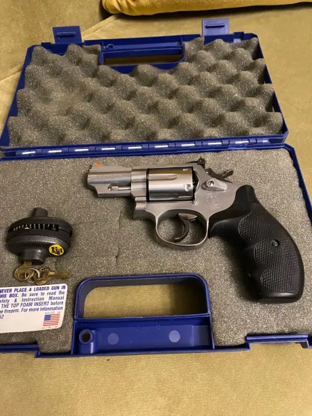 Sıfırdan Farksız Smith Wesson 6 Patlar