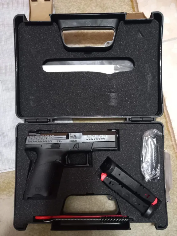 Cz P 10 C
