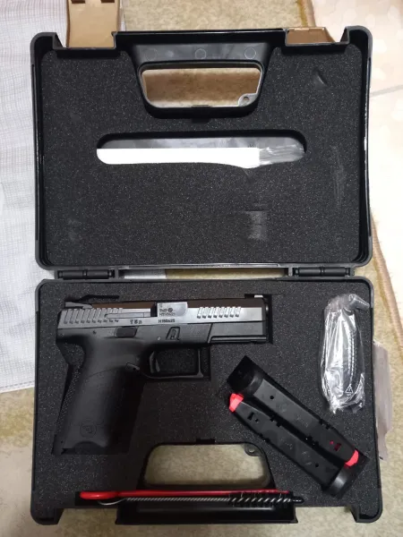 Cz P 10 C