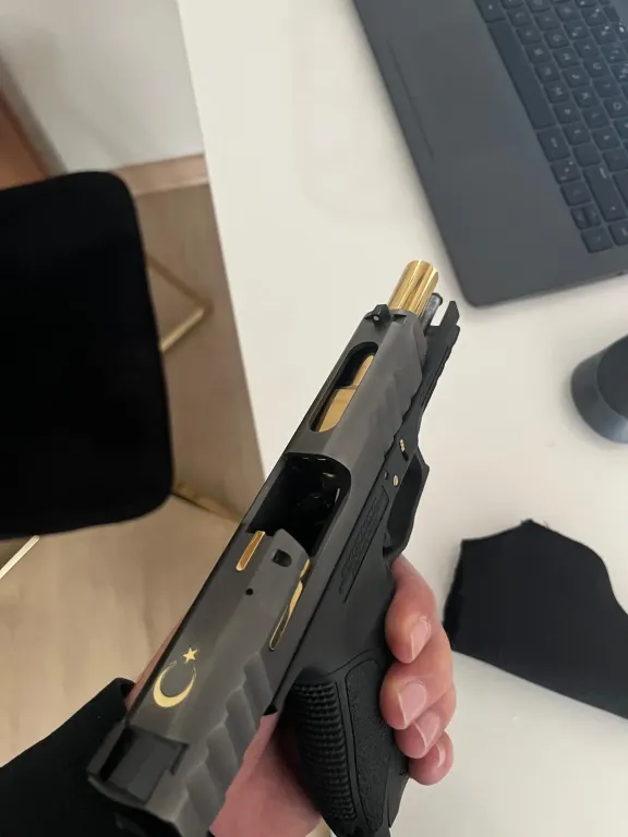 Beretta Stoger - 5
