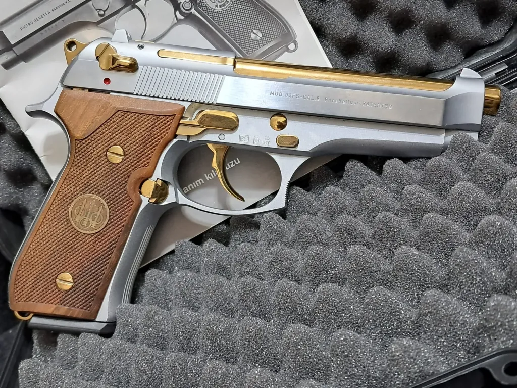 Beretta 92 Fs 9Mm Kusursuz Çft Şarjörlü Temi̇zleme Aparati Kutu Mevcut
