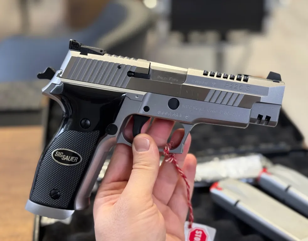 Sig Sauer P226 S - 2