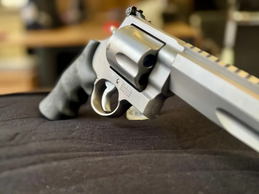 Smith Wesson Perfomance Center - 5