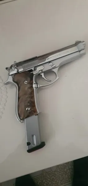 Baretta Fs 92 Emekli Polis Memurundan
