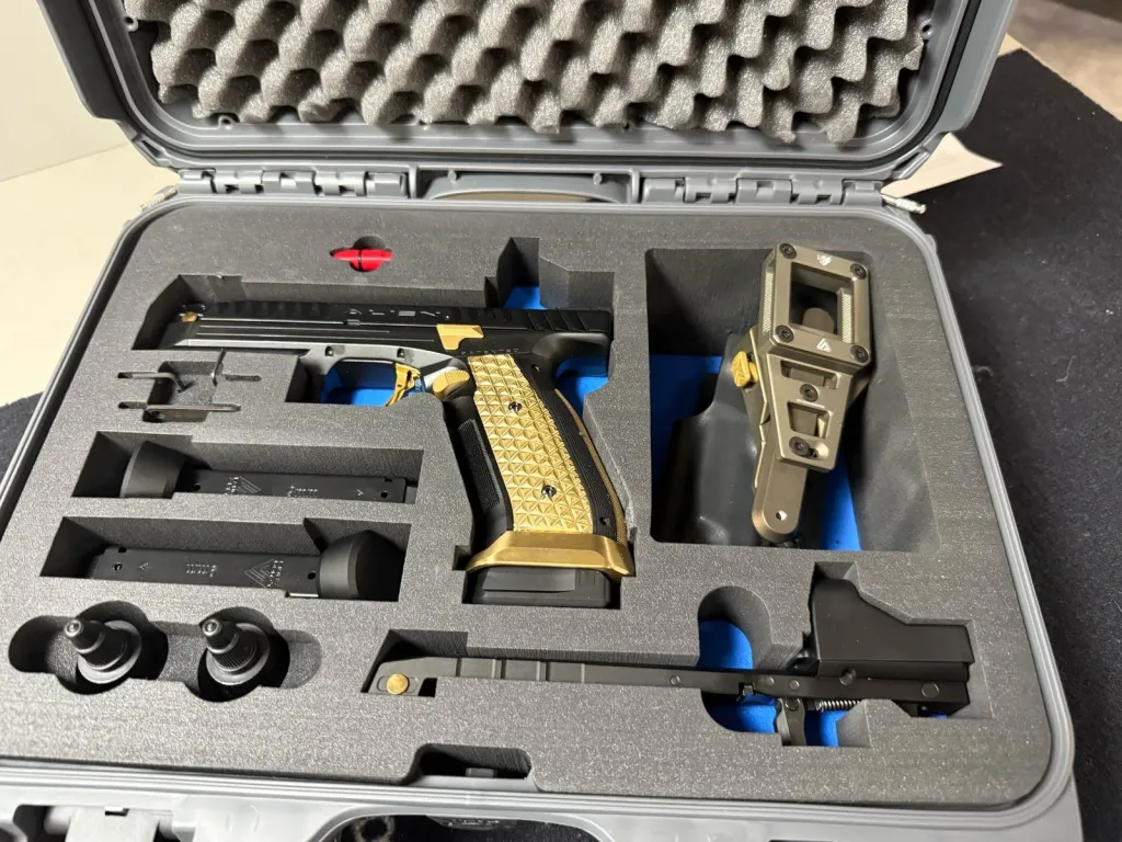 Laugo Arms Alien Black Gold - 2