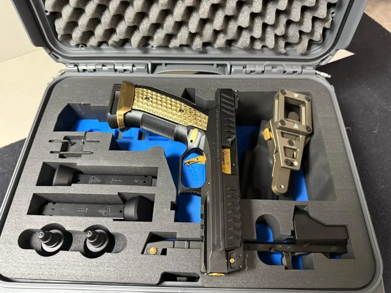 Laugo Arms Alien Black Gold