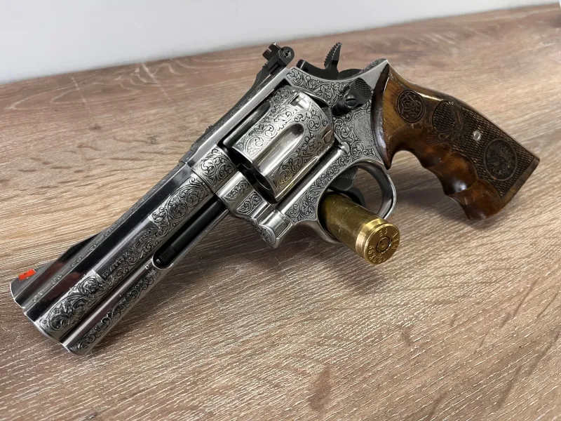 Smi̇th Wesson 3 4