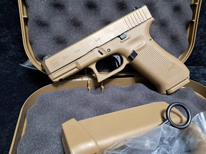 Glock 19 X Sürgüsü Çeki̇lmemi̇ş Yilinda Alinmi̇ş