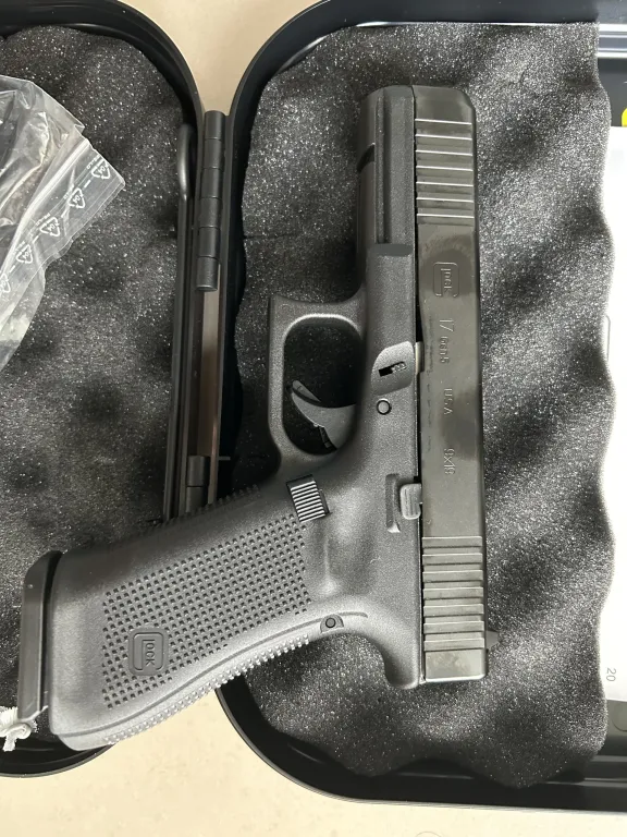 Sıfır Kutusunda Glock G17 - 2