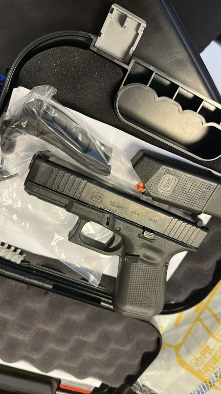 Glock 19 Gen 5 Sifir - 1