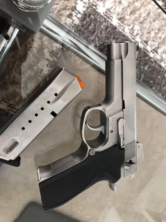 Smith Wesson 5906