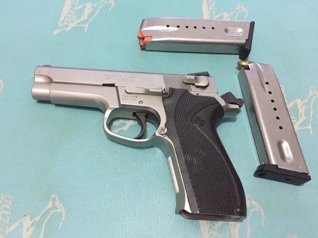 Smith Wesson 5906