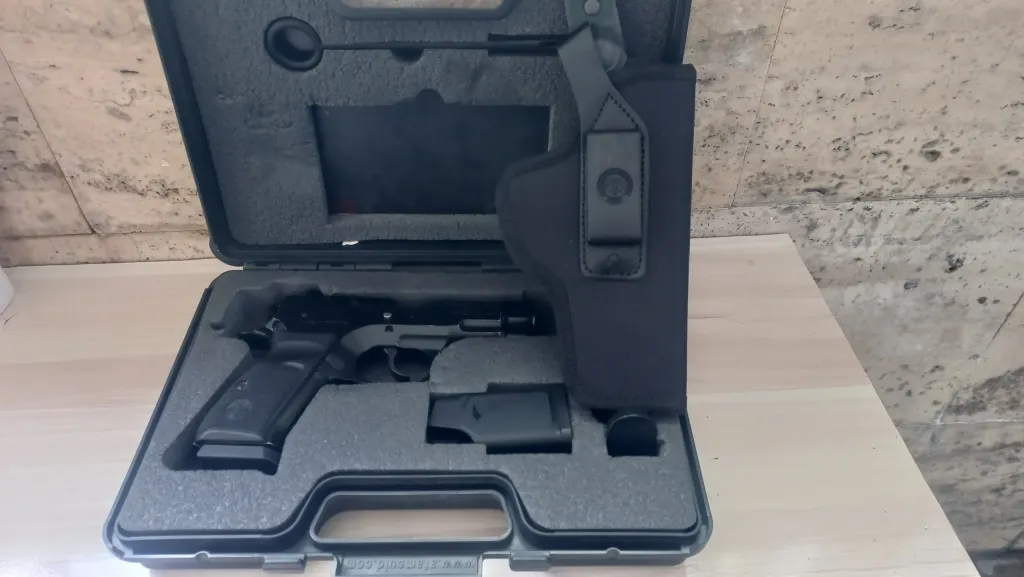 Ruhsatlı Sıfır Ayarında Tertemiz Canik C 100 - 4