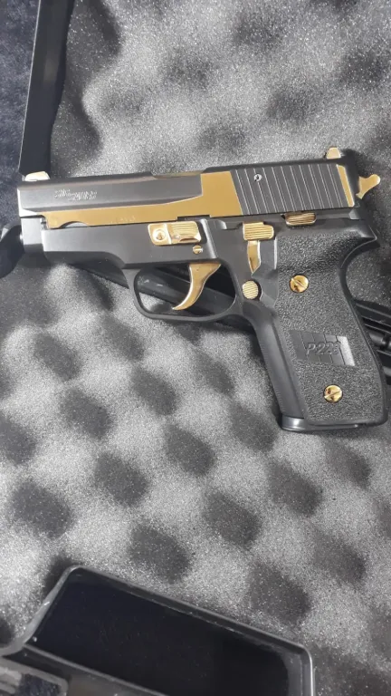 Si̇g Sauer P228 Taşimaya Çok Uygun Hafi̇f Rahat - 3
