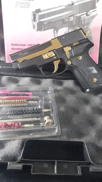 Si̇g Sauer P228 Taşimaya Çok Uygun Hafi̇f Rahat - 2