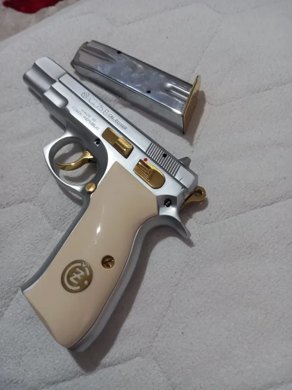 İlk Sahibinden Cz75 Tertemiz Çizik Dahi Yoktur Sıfırdan Farksız - 3