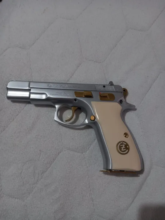 İlk Sahibinden Cz75 Tertemiz Çizik Dahi Yoktur Sıfırdan Farksız - 1