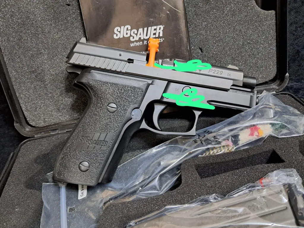 P229 Si̇g Sauer Orji̇nal Alman Sifir Çi̇ft Şarjörlü Yargi Mensubu Da - 2