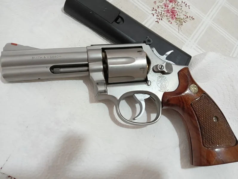 Çok Temiz Orjinal 686 S Wesson