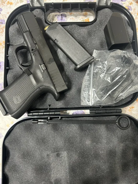 Glock 19
