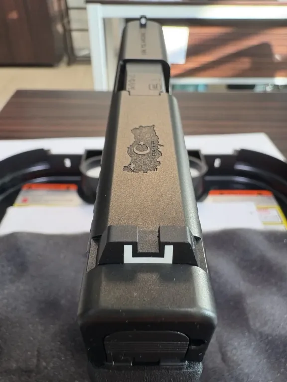 100 Yila Özel Türk Seri̇li̇ Türki̇ye Hari̇tali 100 Yil Anisina Üreti̇len Glock 19 Gen 5 - 4