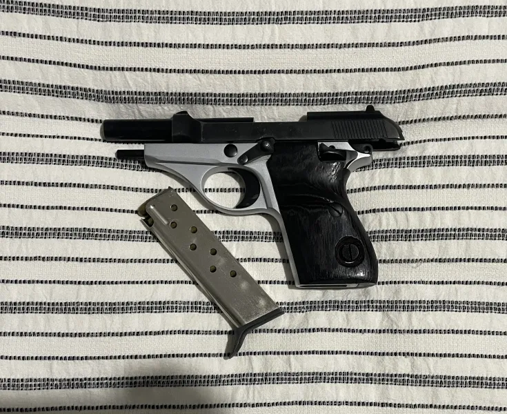7 Düğmeli Beretta