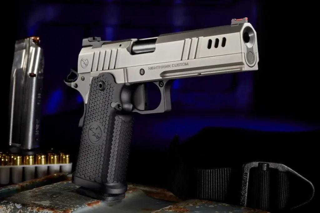 17 mermi kapasiteli Nighthawk Custom Bsd9 Tabanca - 2