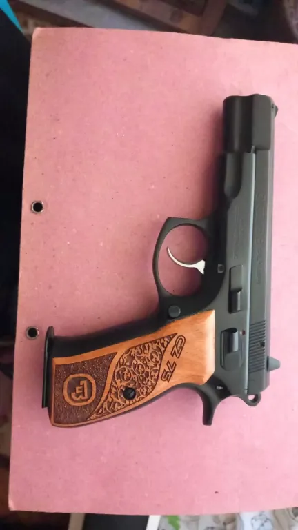 Cz 75 B - 4