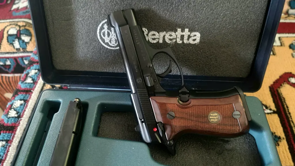 Beretta 84F - 2