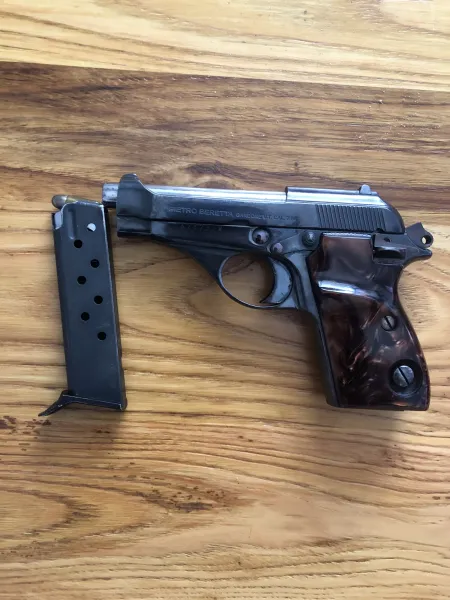 Düğmeli Beretta 7