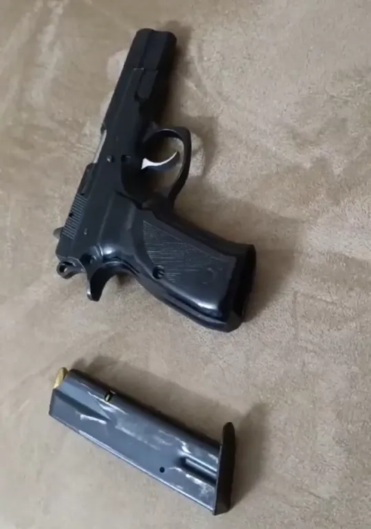 Çok Temi̇z Ve Orji̇nal Cz75 B - 3
