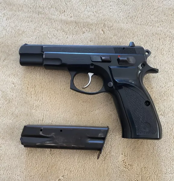 Çok Temi̇z Ve Orji̇nal Cz75 B