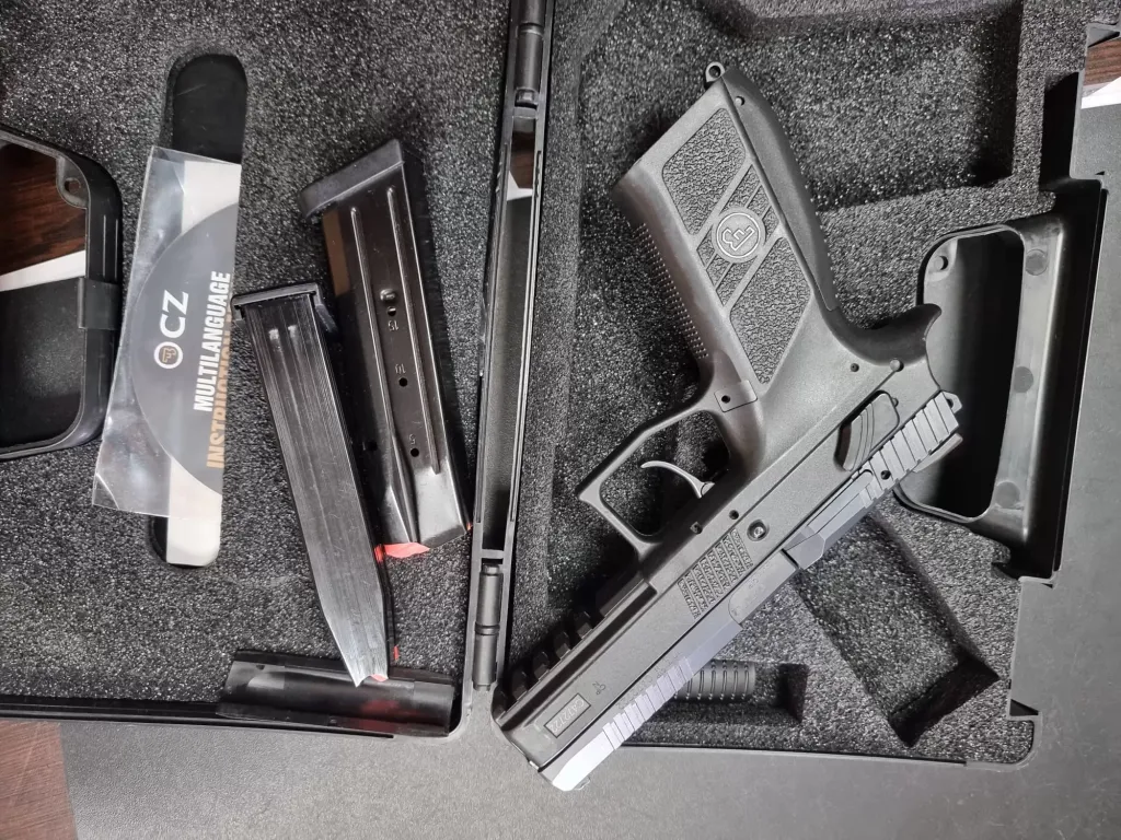 Cz P09