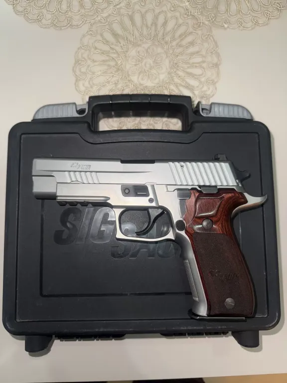 Sig Sauer P226 Stainless Elite - 2