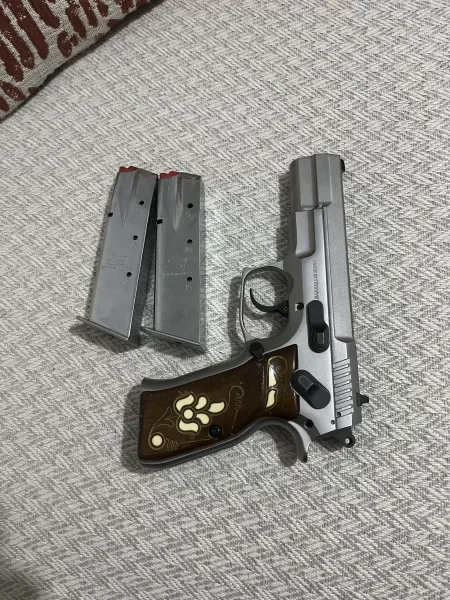 Kamu Personelinden Sarsılmaz Kılınç 2000 mega