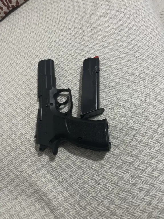 Kamu Personelinden Sarsılmaz K11 Siyah